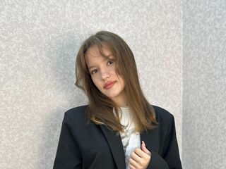 ElletteHewlett