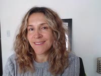 I consider myself an authentic, feminine, and very curious person. I enjoy conversation and creating a real connection with those who visit me.
I love sensuality, the playful glances, and the complicity that arises when two people dare to enjoy the moment. Here you