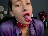 Im a young woman, very curious and naugthy... I Love BDSM sessions... choose your role and we can start to play