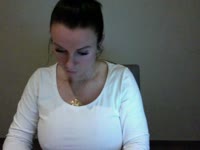 Hey ik ben Nina. Korte intro .. ik ben klein van stuk maar groots in presence, love it. Dominant op een speelse manier.ik hou van nieuwe uitdagingen! Oeh, ik voel de vibes al ..