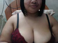 soIk ben een meisje dat ervan houdt om aardig te spelen, ik ben erg ondeugend e ik hou ervan om je op te winden en je veel voor mij te laten spuitenu