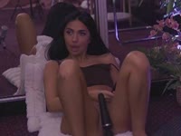 Brunette hair, caramel skin, soft energy with a little bit of fire. I’m the kind of girl who loves deep conversations, pretty aesthetics, late-night vibes, and making people feel special. Sweet, playful, artistic, and always bringing good energy wherever I go.