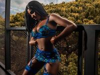 naked camgirl masturbating with vibrator CrischelNovaks