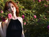 cam girl playing with dildo MyrtaGulliver