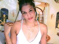 girl webcam show AzzyGreene