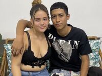 live camgirl sucking cock EmiAndLuis