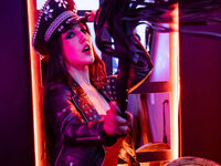 bdsm fetish live cam CleodoraNoir