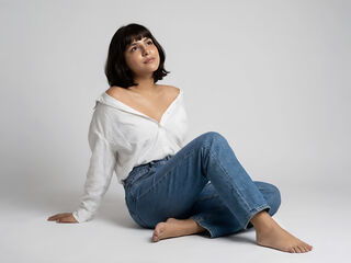 free webcam chat AddisonAlba
