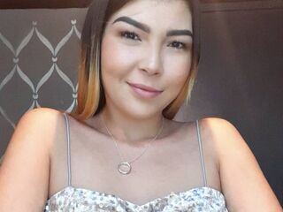 hot cam slut AlisonCaroline