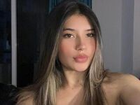 masturbating camgirl AmberBustamante