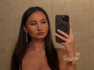 adult cam show AriaWaverly