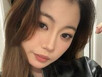 naked webcamgirl video AugustFeng