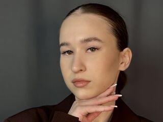 strip tease show BlanchFlakes