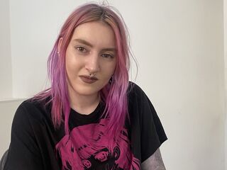 camslut showing pussy BonnieRide