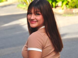 camgirl chat room BrendaAstor