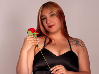 topless camgirl BrendaColinss