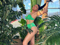 camgirl playing with sextoy BritneyZeen