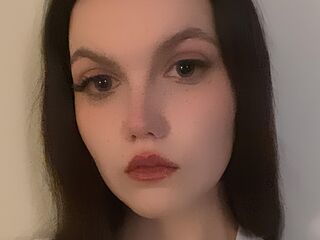 show live BrittaAmrine