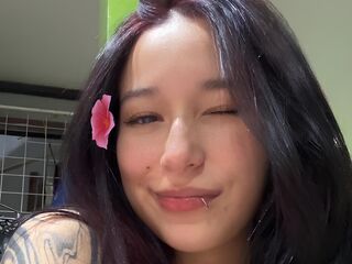 girl naked CamiLewit
