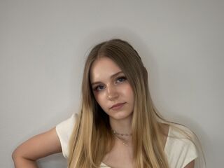 naked girl with cam CandiMalott