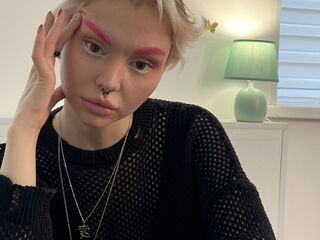 girl cam nude CarmeliaPolyak