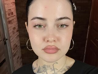 girl webcam show CarmenFurmanik
