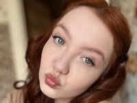 camgirl masturbating with sextoy CarolynJoosy