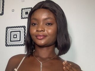 camgirl showing tits CarterCamelia