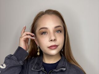 nude cam girl pic CaseySalizar