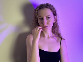 camgirl playing with sex toy CassiEvans