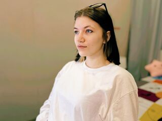 fingering girl chatroom CathyBarnes