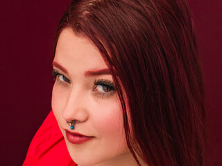 naked girl with cam masturbating CelesteVertusk