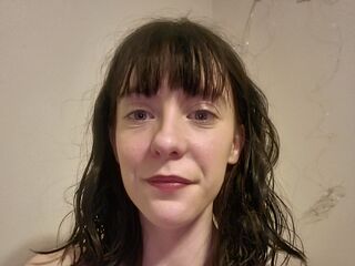 naked camgirl masturbating CharlotteAnne