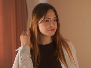 naked webcamgirl video CletaEsson