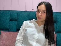 topless camgirl CloeWein