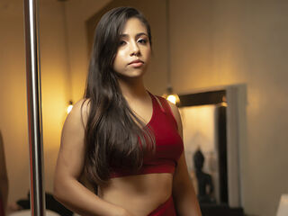 adultcam pic CloheBell