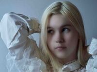 camwhore naked DeidreSarin