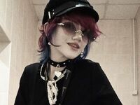 nude webcamgirl ElanorCiolek