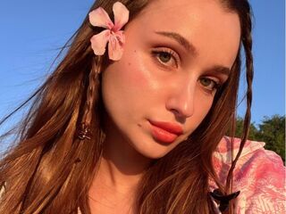 camwhore shaved pussy ElisaHeathe