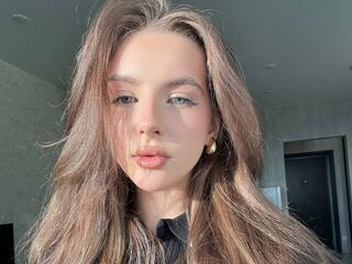 fingering webcamgirl ElsaCarterr