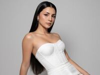 naughty camgirl masturbating with vibrator EmmyRouss