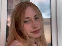 nude webcamgirl pic HelaineSchecter