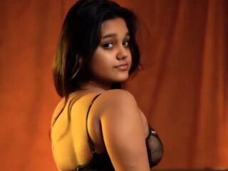 naked cam chat ImmiGreen