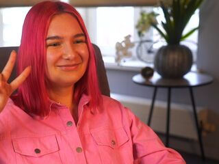 hot naked cam girl JameYerian