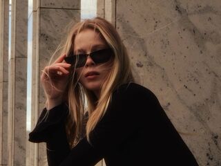 chat room livesex JenaeWaneka