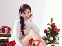 camwhore fingering pussy JulieLuLu