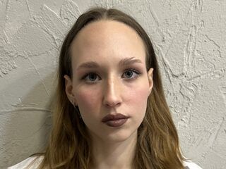 free webcam KatrinJons