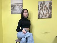 camgirl masturbating with sextoy KeeleyGambee