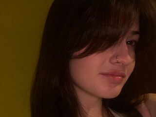 naughty camgirl masturbating KiliMinoa