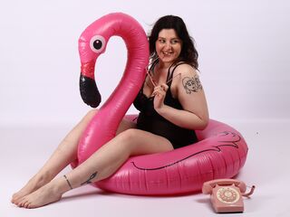 web cam chat KiraKovall